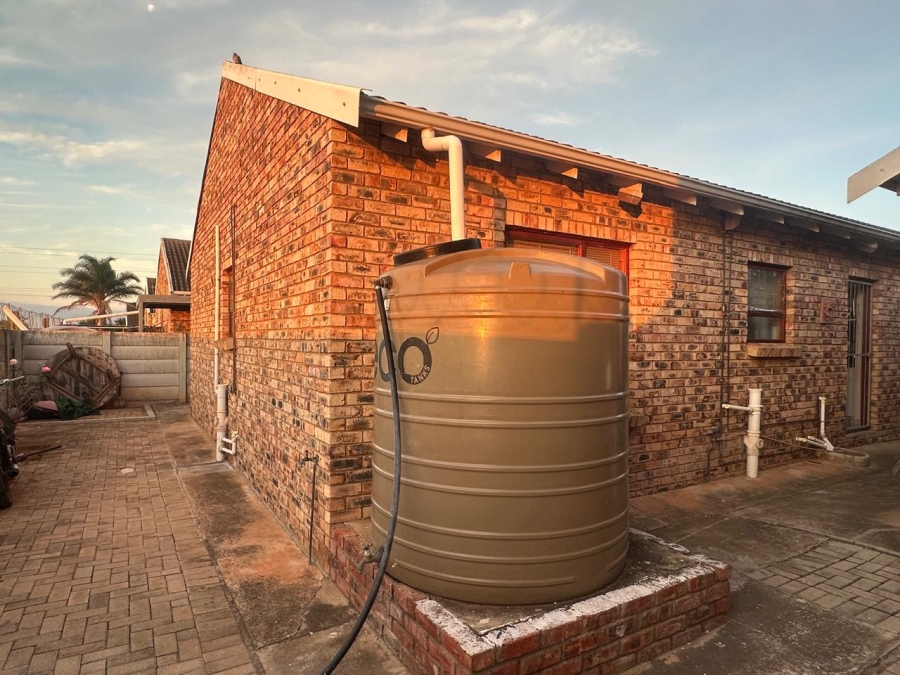 2 Bedroom Property for Sale in Campher Park Eastern Cape